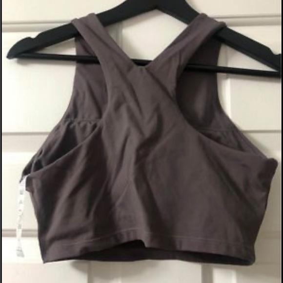BNWT High neck long line sports bra - Picture 2 of 2